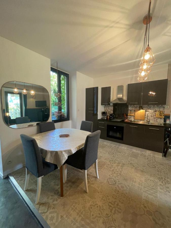 La Reyniere Bed & Breakfast แซร์ ภายนอก รูปภาพ
