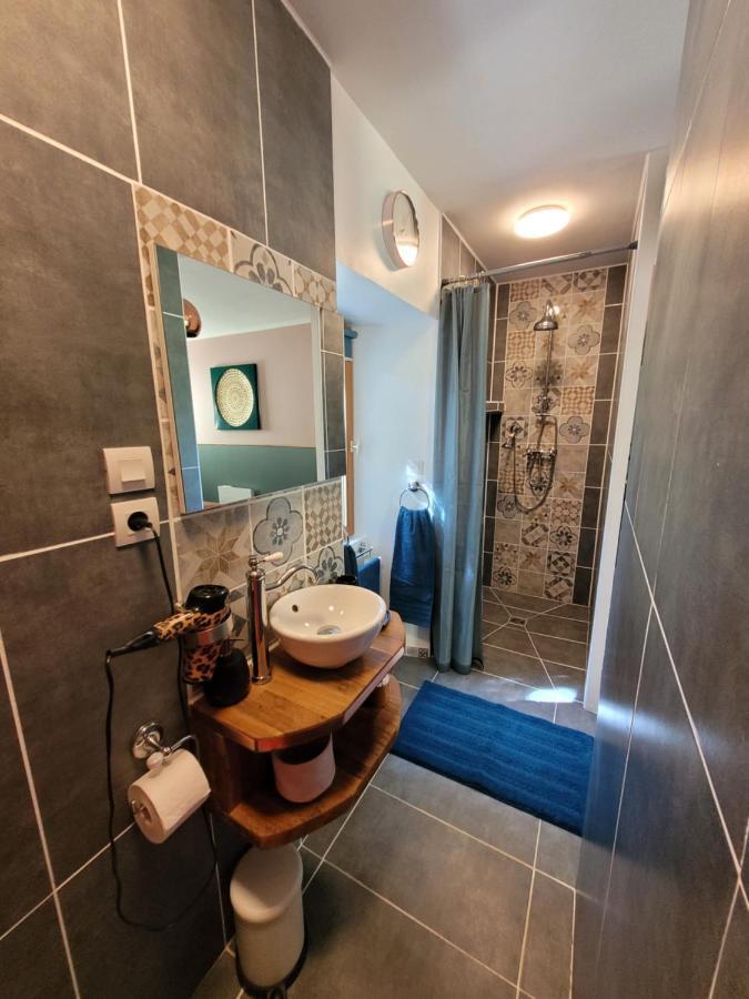 La Reyniere Bed & Breakfast แซร์ ภายนอก รูปภาพ
